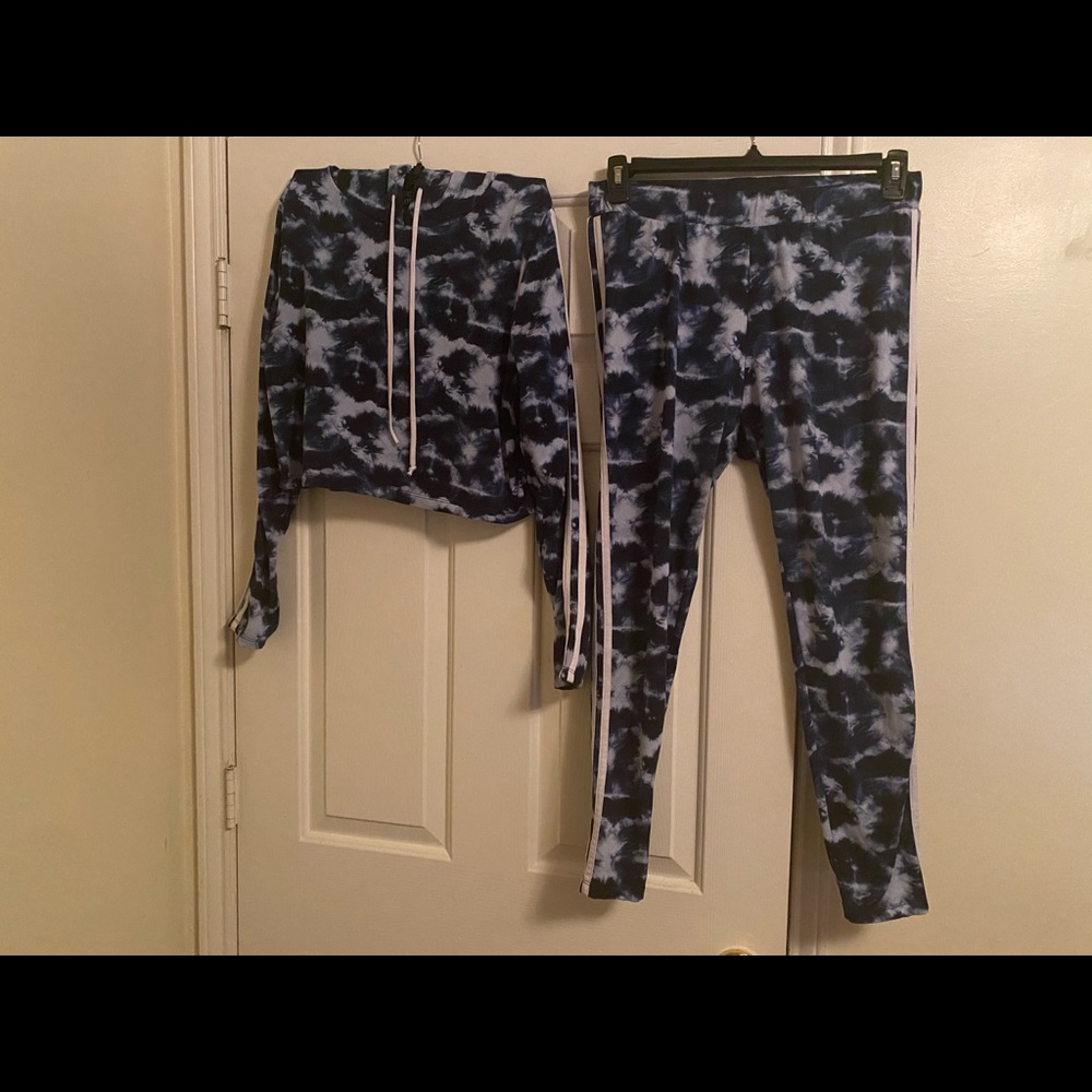 Two piece set